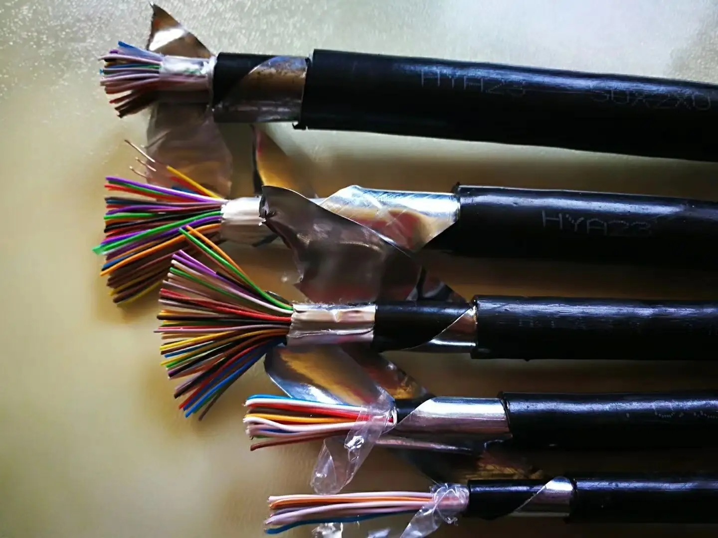 485屏蔽線(xiàn)ZA-ASTP-120Ω2*2*0.75